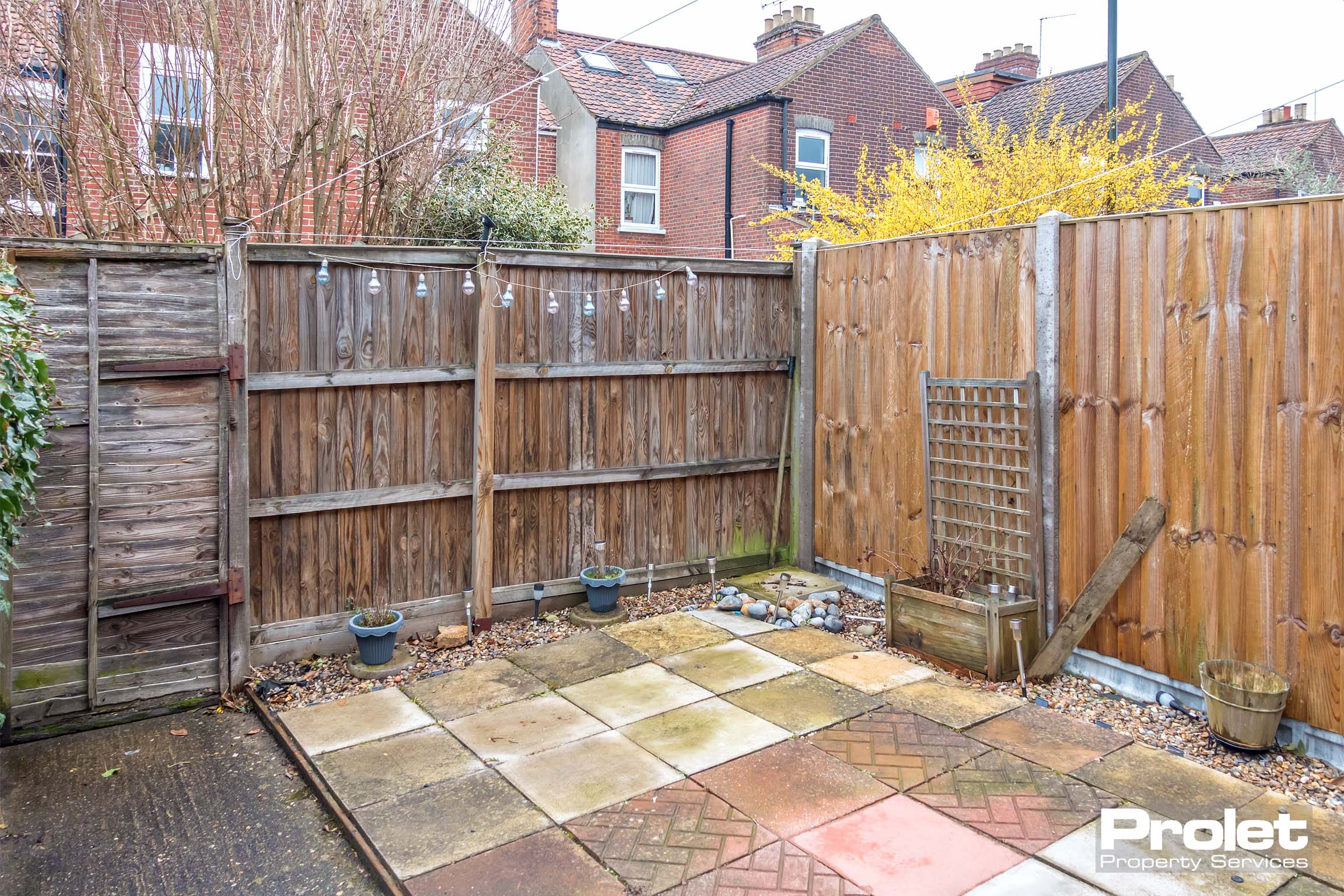 Paved courtyard style rear garden