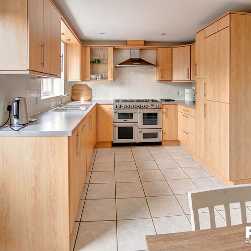 Wooden fitted kitchen